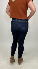 Load image into Gallery viewer, Judy Blue Hi-Waist Skinny Reg &amp; Curvy
