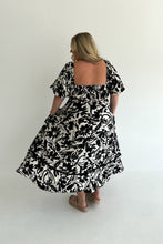 Load image into Gallery viewer, Black &amp; White Floral Midi
